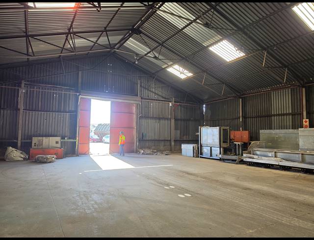 1,500M² WAREHOUSE TO LET IN GERMISTON SOUTH